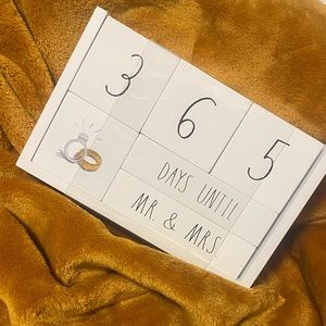 NWT Rae Dunn 365 Days Countdown Calendar